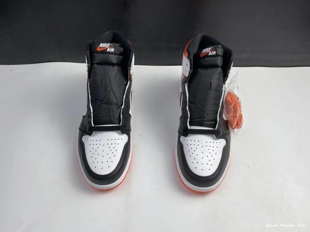Electro High Jordan Orange Air 1 555088-180 Retro 0630